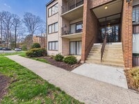 Building Photo - 1501 Bronwyn Rd