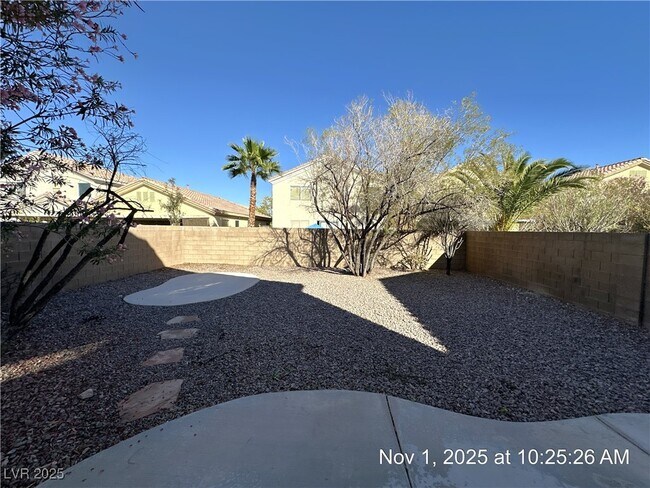 Building Photo - 186 Duck Hollow Ave