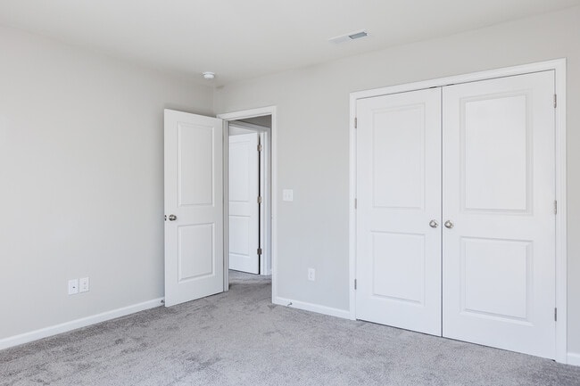 Building Photo - 628 Metro Sta