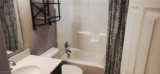 Building Photo - 6965 Chandlersville Rd