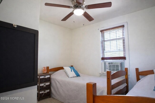 Building Photo - 201 Hamilton Ave