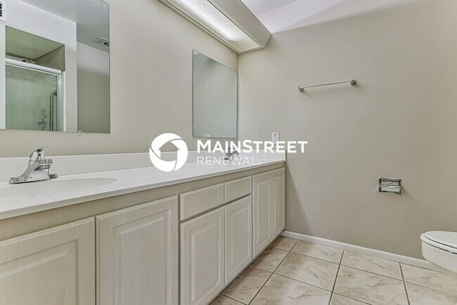 Building Photo - 4 Bedroom Pet-Friendly Home in Mesa, AZ with Main Street Renewal