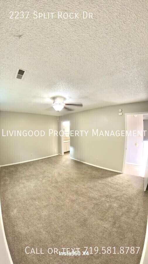 Building Photo - 2237 Split Rock Dr