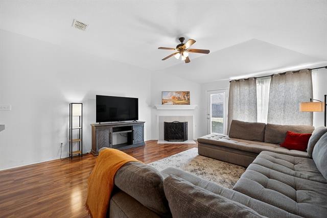 Building Photo - 1245 Mountain Peak Dr