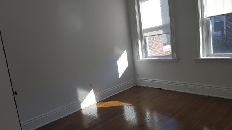 Building Photo - 120 Warren St