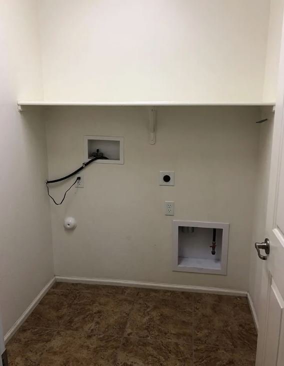 Building Photo - 10450 S Cutting Horse Dr