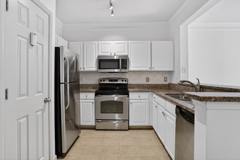 Building Photo - 1111 Westchester Ridge NE