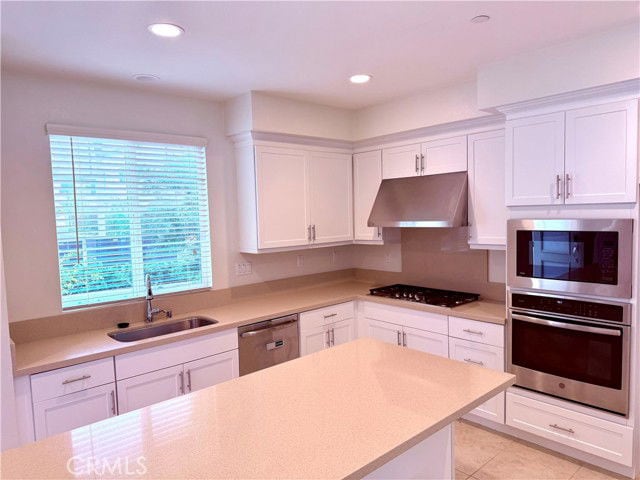 Building Photo - 148 Stage