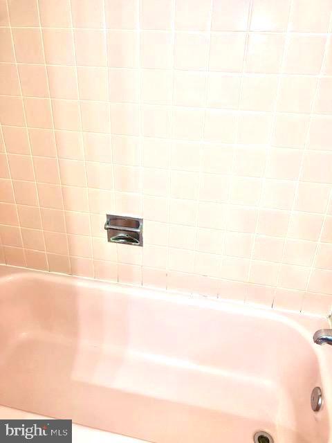 Building Photo - 41 Fairmount Dr