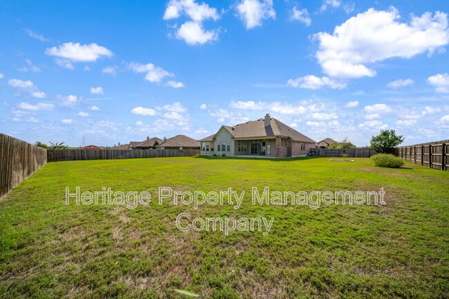 Building Photo - 3225 Harvest Crest