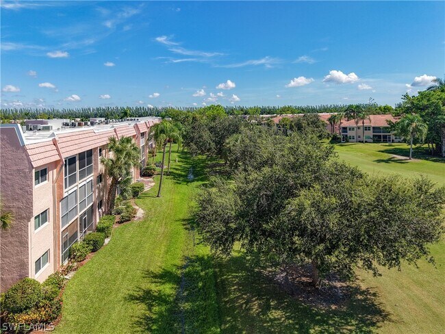 Building Photo - 200 Turtle Lake Ct