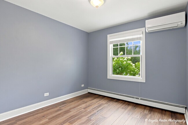 Building Photo - 38624 N Miller Rd
