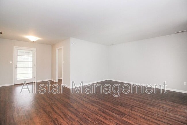 Building Photo - 6393 Springwood Rd