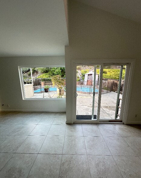 Building Photo - 9524 High Park Ln