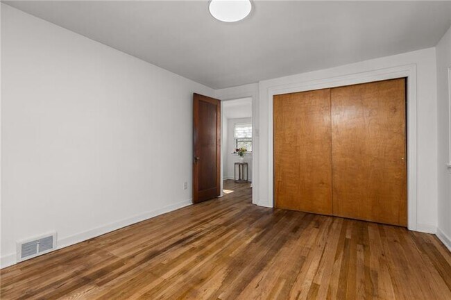 Building Photo - 255 Gilkeson Rd