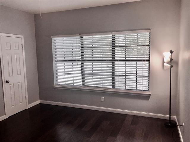 Building Photo - 5859 Frankford Rd