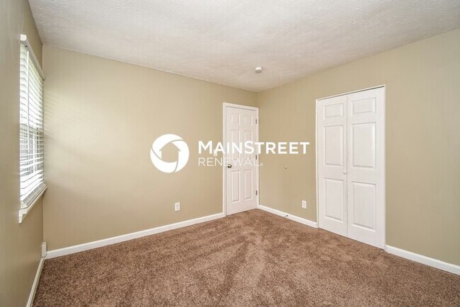 Building Photo - 3 Bedroom Pet-Friendly Home in Louisville,...