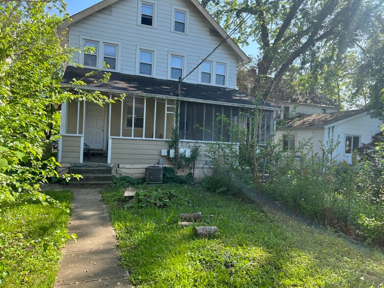 Back - 360 E Tompkins St