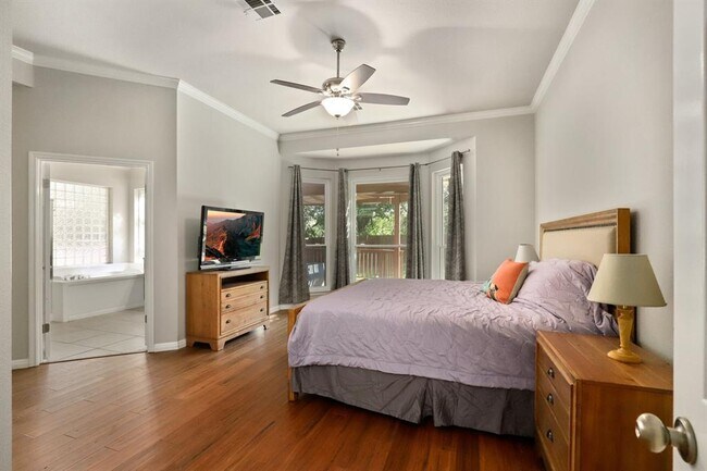Building Photo - 18121 Whitewater Cove