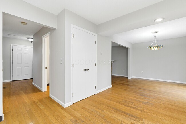 Building Photo - 2688 Bellwood Ave