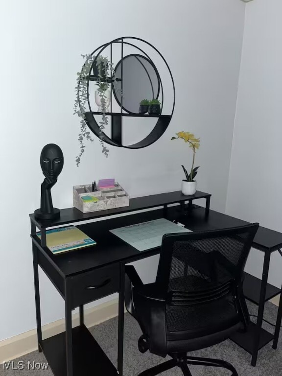 Building Photo - 369 E Tuscarawas Ave