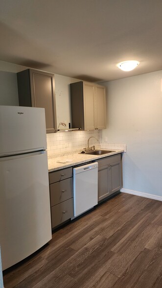 Building Photo - 803 Indian River Dr