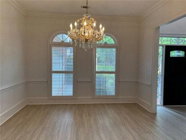 Building Photo - 4608 Chattahoochee Crossing SE