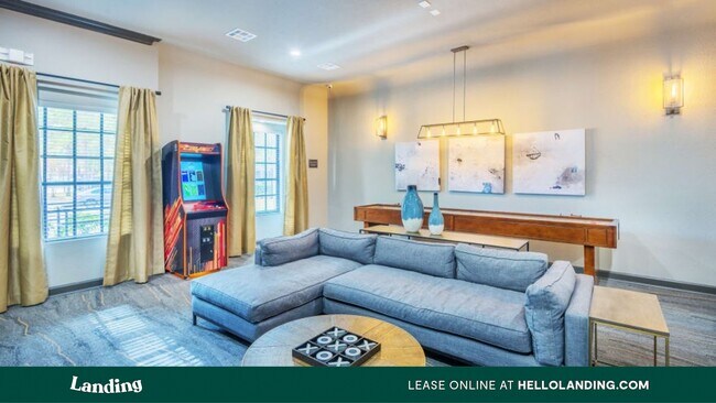 Building Photo - 8100 Cypresswood Dr