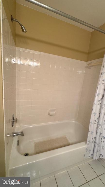 Building Photo - 709 Pine Drift Dr