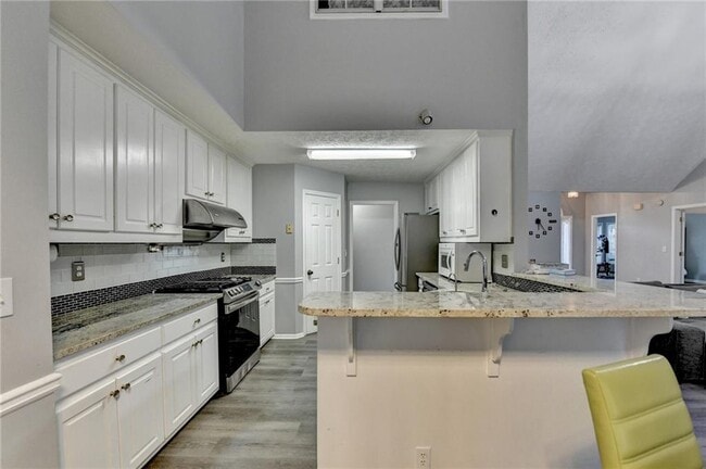 Building Photo - 235 Ruby Forest Pkwy