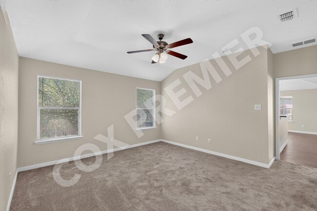 Building Photo - 2848 St Bernard Dr
