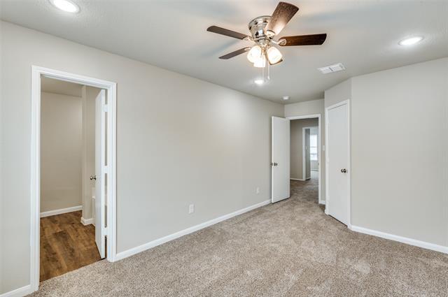 Building Photo - 5700 Giddyup Ln