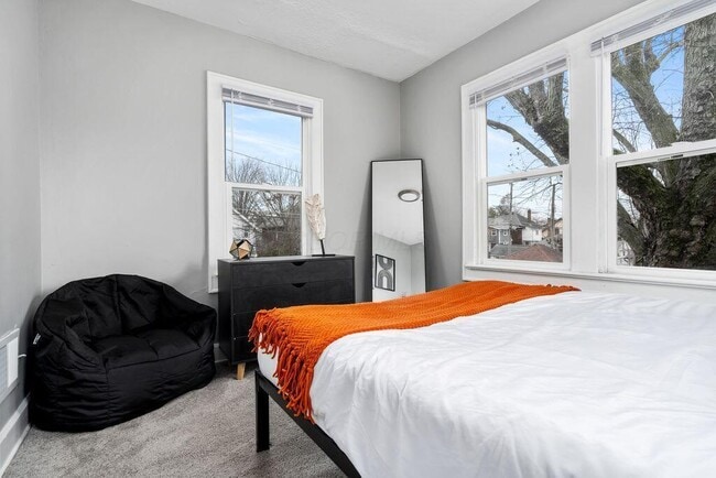 Building Photo - 975 Heyl Ave