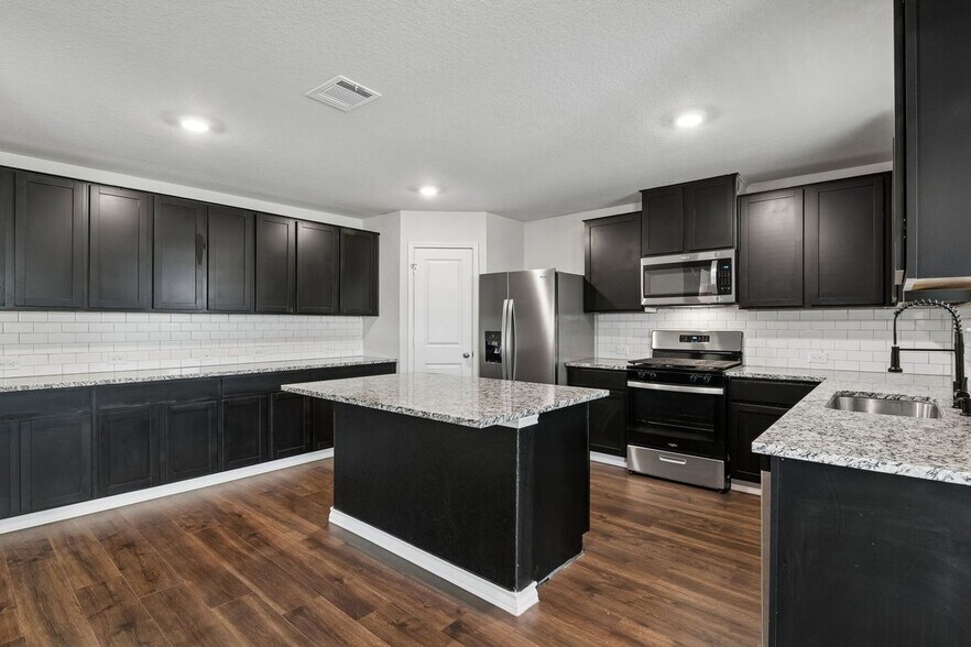 Building Photo - 177 Sage Sparrow
