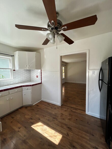 Building Photo - 254 N Canyon Blvd