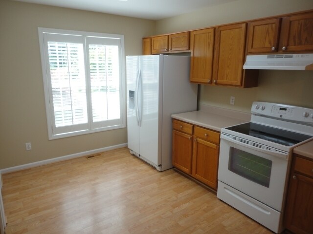 Building Photo - 905 Finchurch Cir