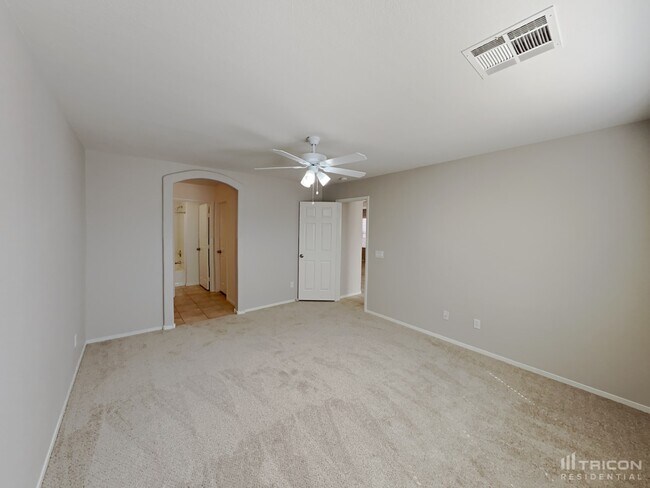 Building Photo - 11078 Gagliano St