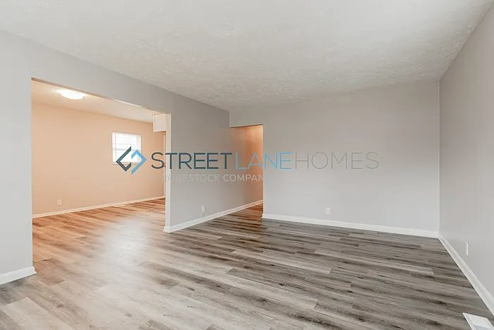 Building Photo - 2932 Lasalle St