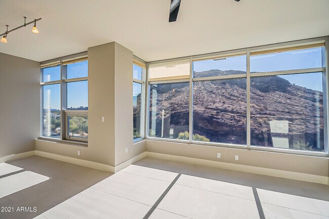 Building Photo - 140 E Rio Salado Pkwy