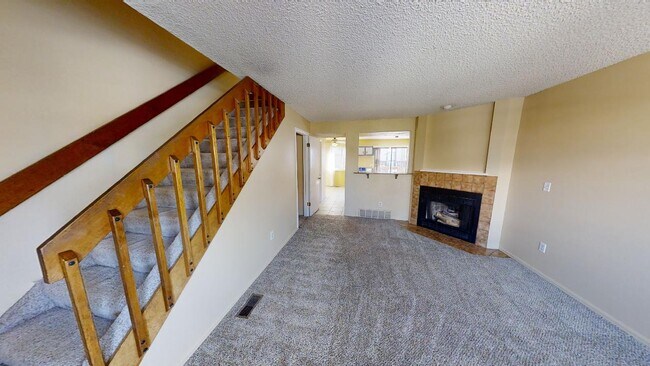 Building Photo - 5549 Dunbar Ct