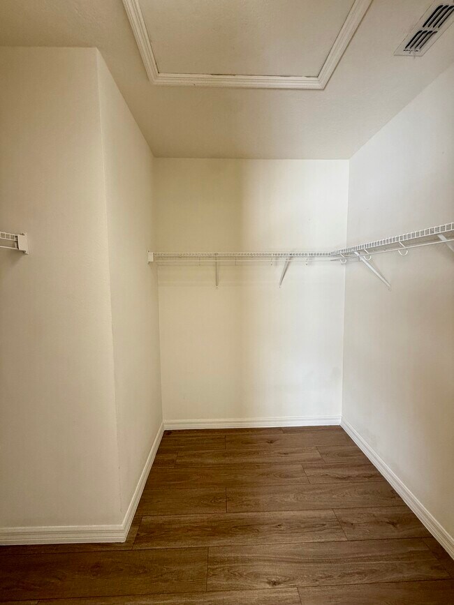 Building Photo - 108 McLeod's Way