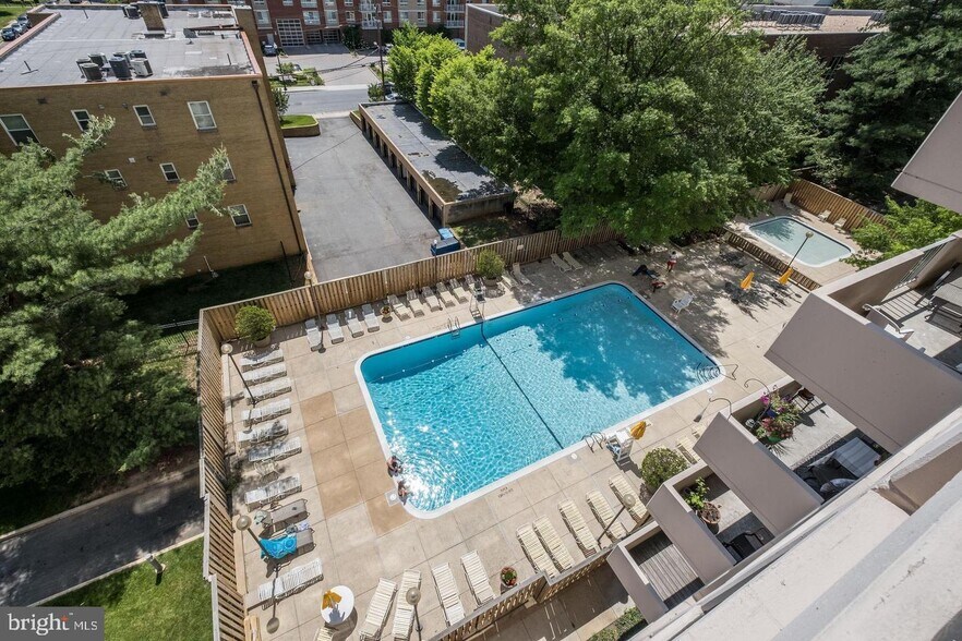 Hyde Park Pool and Deck - 4141 N Henderson Rd