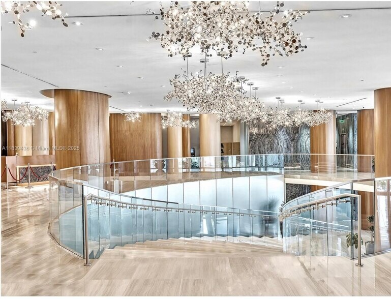 Building Photo - 488 NE 18th St