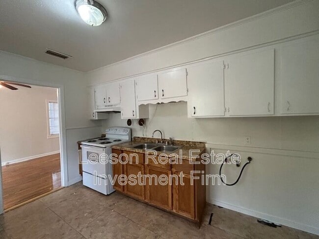 Building Photo - 3445 Hardy St