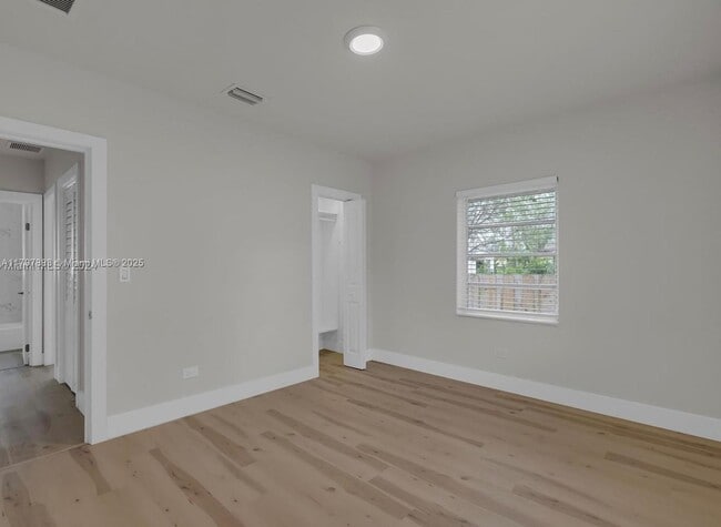 Building Photo - 345 NW 44th St