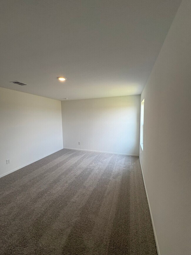 Building Photo - 16810 Great Highlands Dr