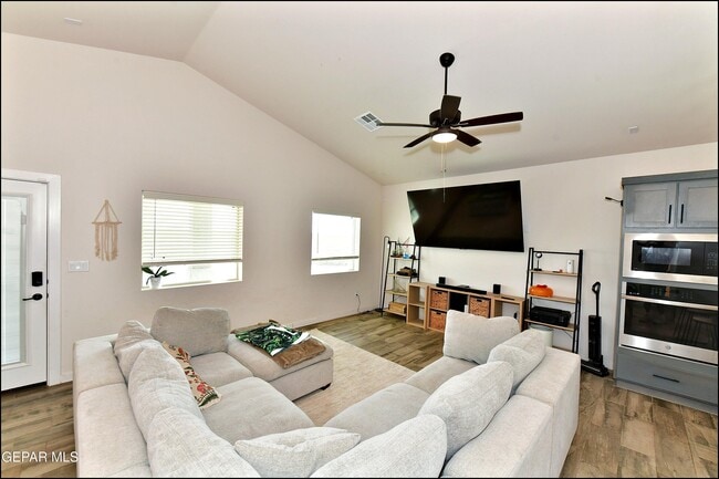 Building Photo - 11182 Blazing Star Pl