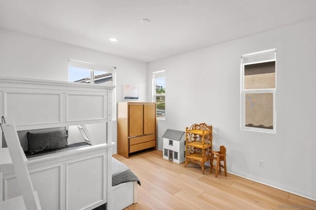 Building Photo - 2612 Babaco St