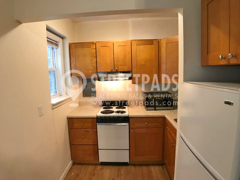 Building Photo - 2018 Commonwealth Avenue