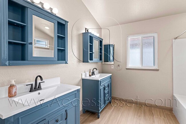 Building Photo - Welcoming 3 Bed / 2 Bath Home in a Peaceful Murrieta Neighborhood